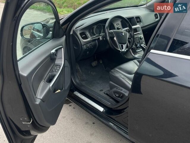 Чорний Вольво B60, об'ємом двигуна 2.4 л та пробігом 298 тис. км за 14100 $, фото 13 на Automoto.ua