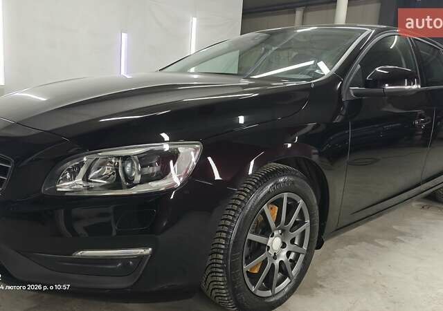 Черный Вольво B60, объемом двигателя 1.99 л и пробегом 252 тыс. км за 12700 $, фото 22 на Automoto.ua