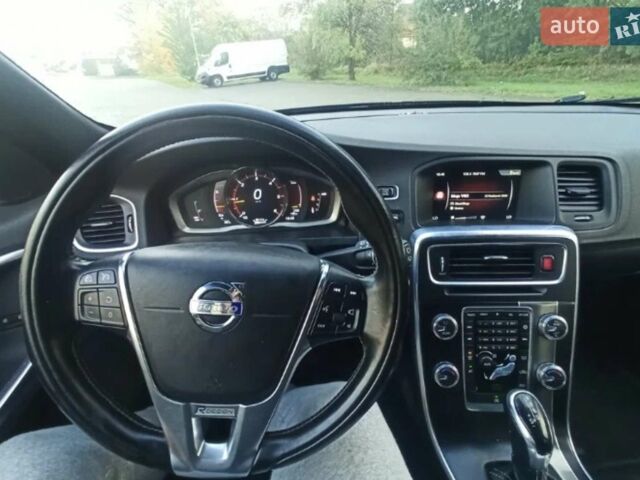 Чорний Вольво B60, об'ємом двигуна 1.97 л та пробігом 266 тис. км за 7100 $, фото 9 на Automoto.ua
