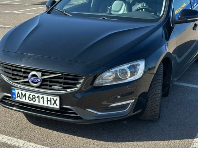 Чорний Вольво B60, об'ємом двигуна 1.99 л та пробігом 328 тис. км за 9500 $, фото 2 на Automoto.ua