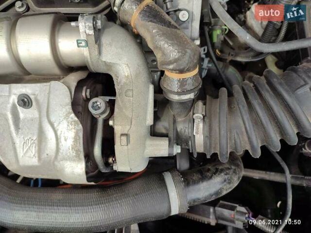 Черный Вольво B60, объемом двигателя 1.6 л и пробегом 210 тыс. км за 12900 $, фото 32 на Automoto.ua