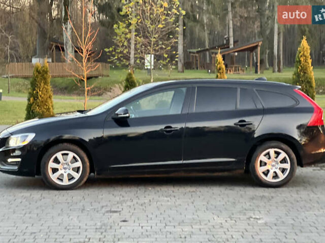 Черный Вольво B60, объемом двигателя 2.4 л и пробегом 235 тыс. км за 15290 $, фото 2 на Automoto.ua