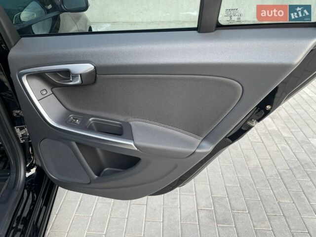 Чорний Вольво B60, об'ємом двигуна 2 л та пробігом 219 тис. км за 13450 $, фото 72 на Automoto.ua