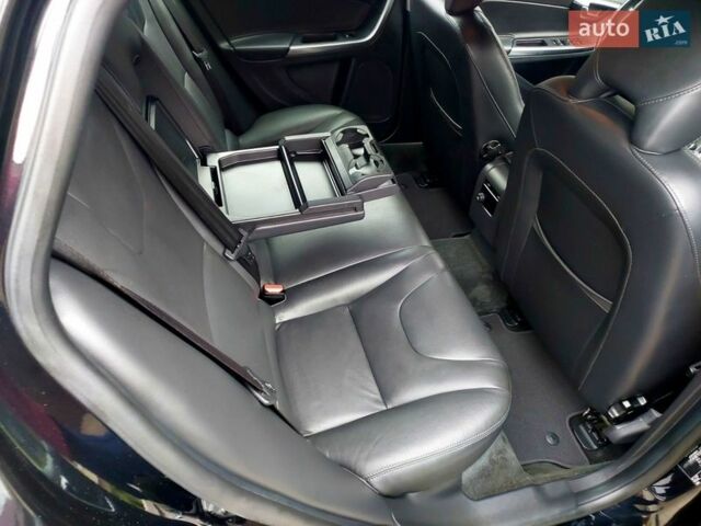 Чорний Вольво B60, об'ємом двигуна 1.56 л та пробігом 228 тис. км за 12222 $, фото 41 на Automoto.ua