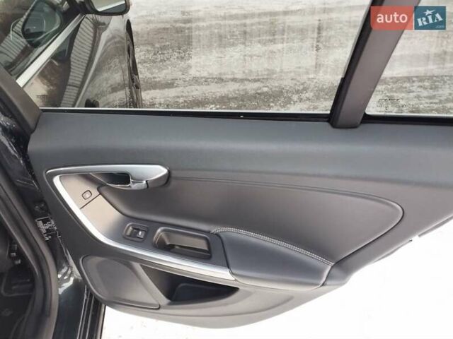 Чорний Вольво B60, об'ємом двигуна 2 л та пробігом 266 тис. км за 13000 $, фото 19 на Automoto.ua