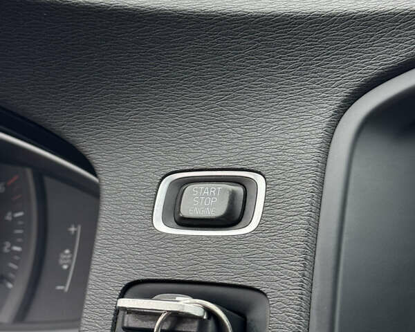 Черный Вольво B60, объемом двигателя 1.56 л и пробегом 246 тыс. км за 13800 $, фото 38 на Automoto.ua