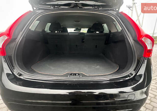 Черный Вольво B60, объемом двигателя 1.99 л и пробегом 212 тыс. км за 11800 $, фото 16 на Automoto.ua