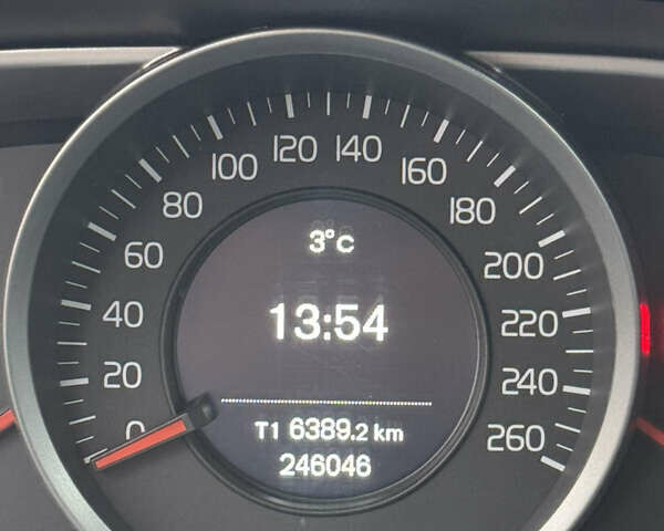 Черный Вольво B60, объемом двигателя 1.56 л и пробегом 246 тыс. км за 13800 $, фото 35 на Automoto.ua