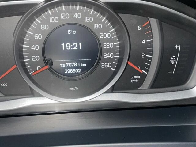 Чорний Вольво B60, об'ємом двигуна 2 л та пробігом 298 тис. км за 11000 $, фото 5 на Automoto.ua