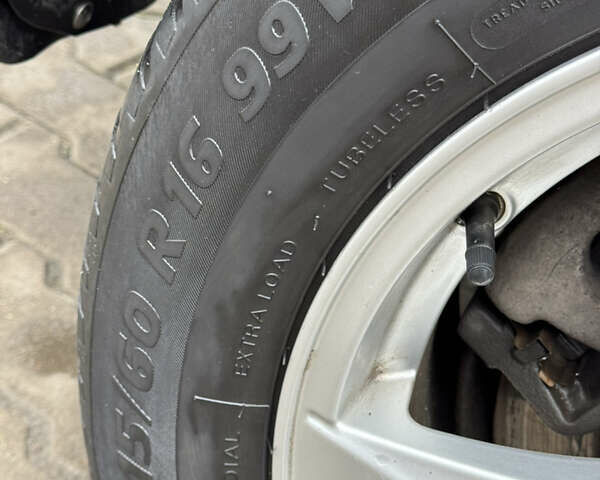 Черный Вольво B60, объемом двигателя 1.56 л и пробегом 246 тыс. км за 13800 $, фото 20 на Automoto.ua