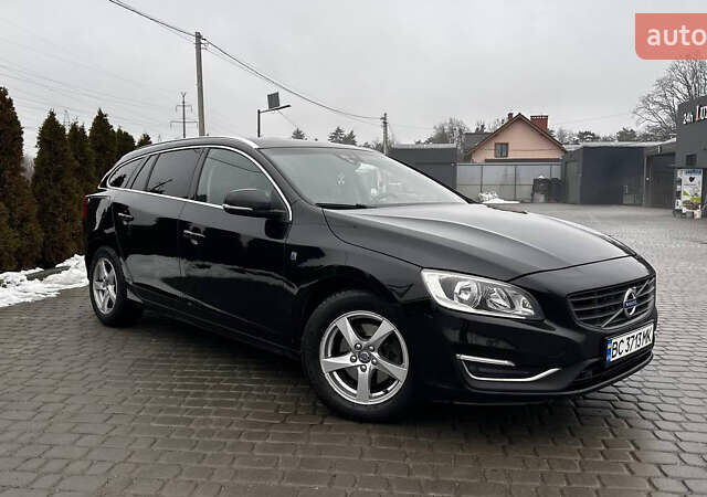 Черный Вольво B60, объемом двигателя 1.99 л и пробегом 212 тыс. км за 11800 $, фото 3 на Automoto.ua