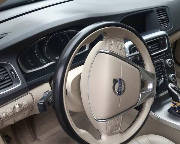 Чорний Вольво B60, об'ємом двигуна 1.97 л та пробігом 126 тис. км за 13499 $, фото 71 на Automoto.ua
