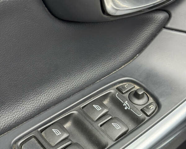 Черный Вольво B60, объемом двигателя 1.56 л и пробегом 246 тыс. км за 13800 $, фото 28 на Automoto.ua