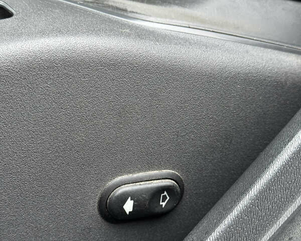 Черный Вольво B60, объемом двигателя 1.56 л и пробегом 246 тыс. км за 13800 $, фото 70 на Automoto.ua