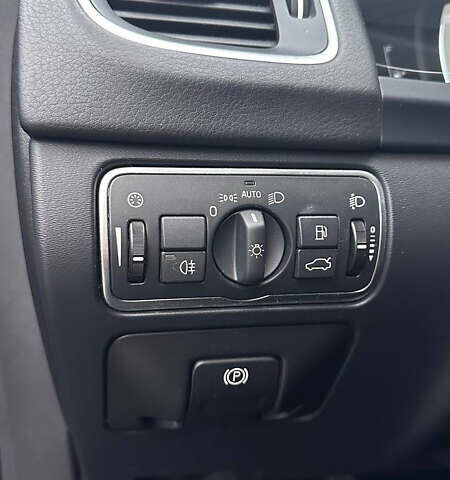 Черный Вольво B60, объемом двигателя 1.99 л и пробегом 212 тыс. км за 11800 $, фото 14 на Automoto.ua