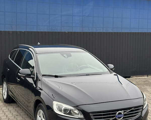 Черный Вольво B60, объемом двигателя 1.56 л и пробегом 246 тыс. км за 13800 $, фото 1 на Automoto.ua