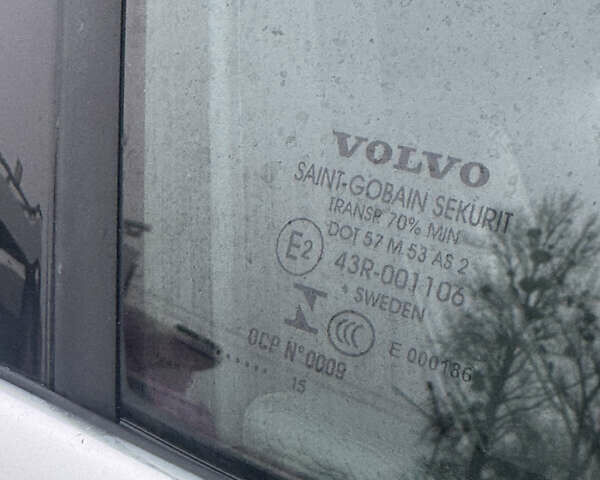 Черный Вольво B60, объемом двигателя 1.56 л и пробегом 246 тыс. км за 13800 $, фото 68 на Automoto.ua