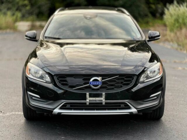 Черный Вольво B60, объемом двигателя 2.5 л и пробегом 78 тыс. км за 5300 $, фото 1 на Automoto.ua