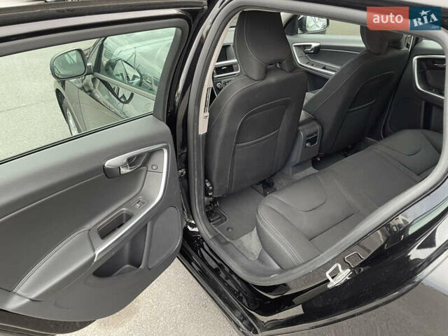 Чорний Вольво B60, об'ємом двигуна 1.99 л та пробігом 214 тис. км за 12850 $, фото 12 на Automoto.ua