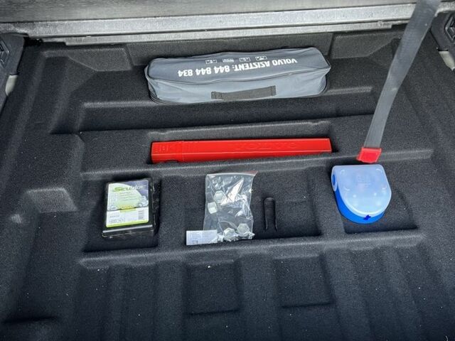 Чорний Вольво B60, об'ємом двигуна 2 л та пробігом 49 тис. км за 15999 $, фото 21 на Automoto.ua