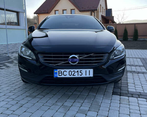 Черный Вольво B60, объемом двигателя 1.97 л и пробегом 49 тыс. км за 18500 $, фото 20 на Automoto.ua