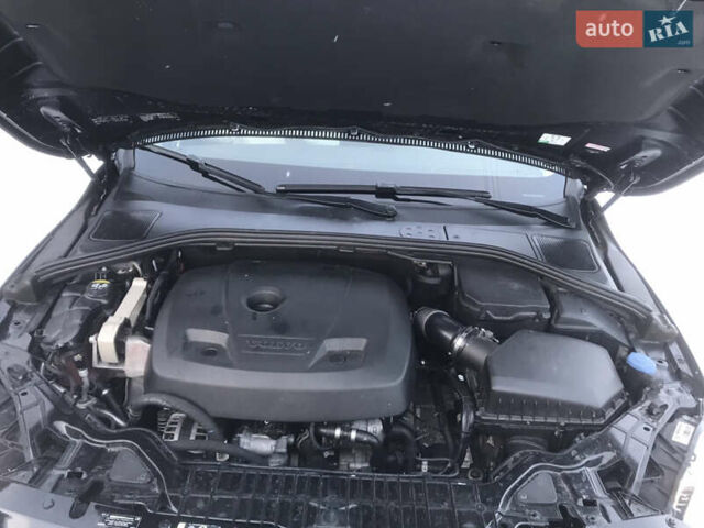 Черный Вольво B60, объемом двигателя 2 л и пробегом 128 тыс. км за 13200 $, фото 10 на Automoto.ua