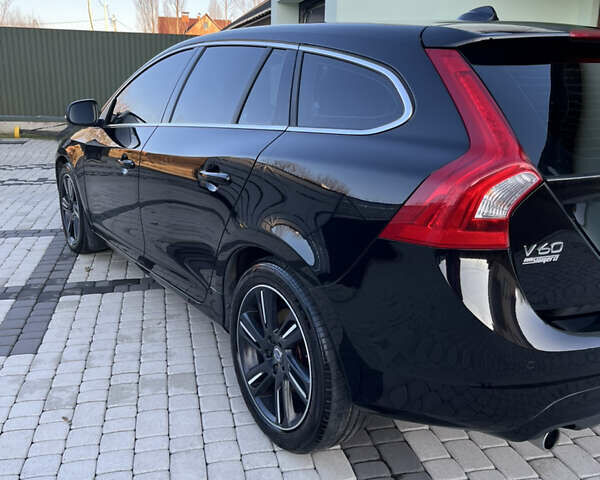 Черный Вольво B60, объемом двигателя 1.97 л и пробегом 49 тыс. км за 18500 $, фото 27 на Automoto.ua