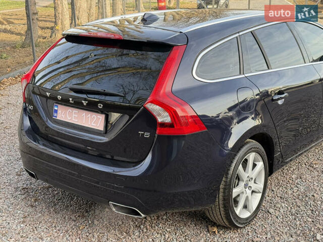 Черный Вольво B60, объемом двигателя 2 л и пробегом 148 тыс. км за 12200 $, фото 16 на Automoto.ua