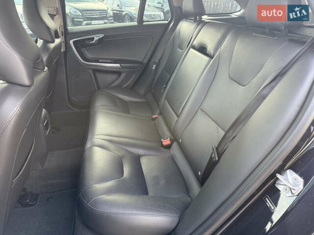 Черный Вольво B60, объемом двигателя 2 л и пробегом 148 тыс. км за 12200 $, фото 44 на Automoto.ua