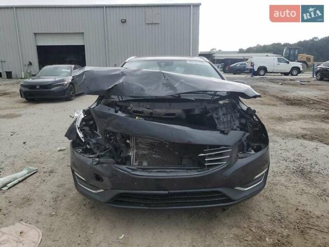 Вольво B60 2017 в Ровно на Automoto.ua Черный Вольво B60, объемом двигателя 2 л и пробегом 127 тыс. км за 6999 $, фото 4 на Automoto.ua