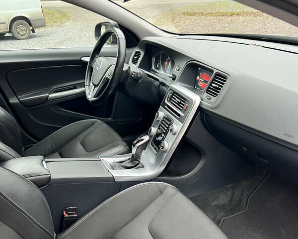 Чорний Вольво B60, об'ємом двигуна 2 л та пробігом 207 тис. км за 14200 $, фото 19 на Automoto.ua