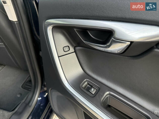 Черный Вольво B60, объемом двигателя 2 л и пробегом 148 тыс. км за 12200 $, фото 57 на Automoto.ua