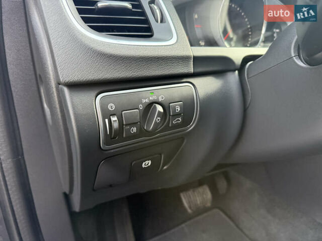 Черный Вольво B60, объемом двигателя 2 л и пробегом 148 тыс. км за 12200 $, фото 40 на Automoto.ua