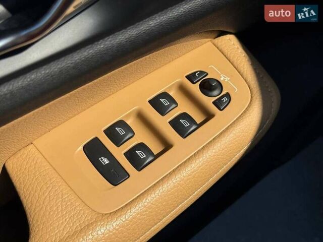 Черный Вольво B60, объемом двигателя 2 л и пробегом 255 тыс. км за 20999 $, фото 18 на Automoto.ua