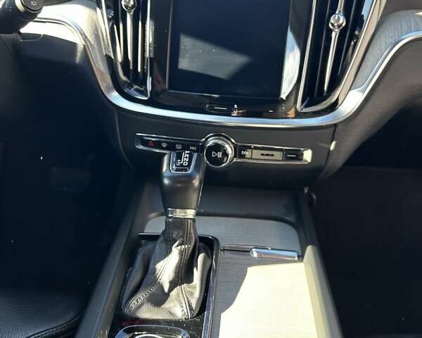 Черный Вольво B60, объемом двигателя 1.97 л и пробегом 239 тыс. км за 22800 $, фото 20 на Automoto.ua