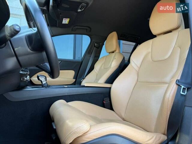 Черный Вольво B60, объемом двигателя 2 л и пробегом 255 тыс. км за 20999 $, фото 24 на Automoto.ua