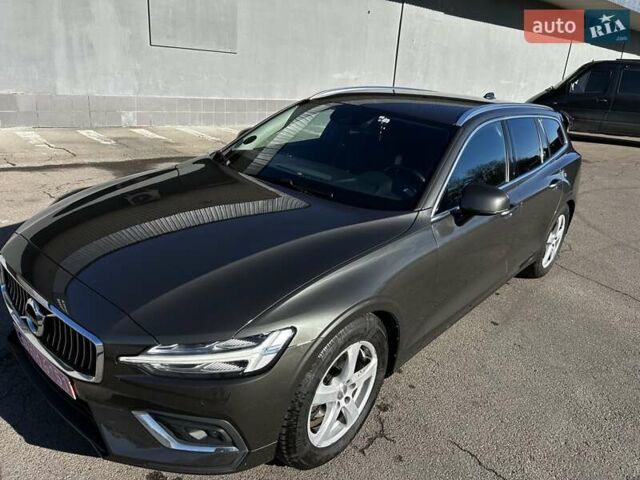 Черный Вольво B60, объемом двигателя 1.97 л и пробегом 239 тыс. км за 22800 $, фото 7 на Automoto.ua