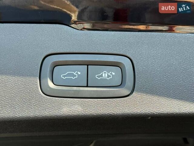 Черный Вольво B60, объемом двигателя 2 л и пробегом 255 тыс. км за 20999 $, фото 75 на Automoto.ua