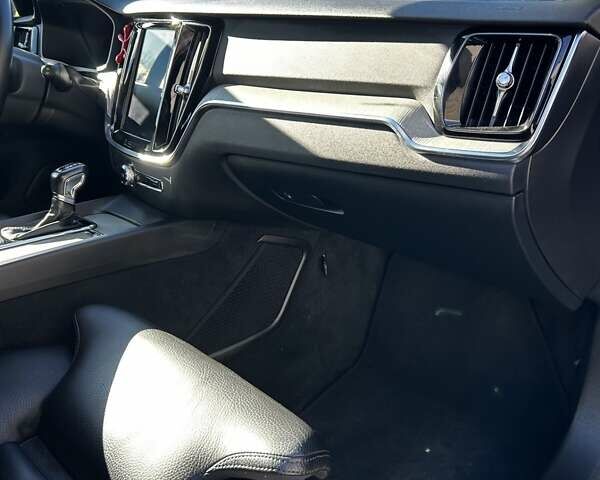 Черный Вольво B60, объемом двигателя 1.97 л и пробегом 239 тыс. км за 22800 $, фото 22 на Automoto.ua