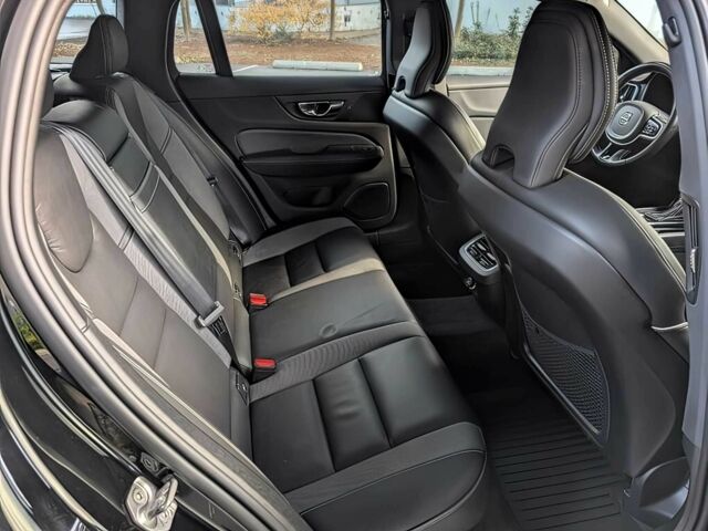 Черный Вольво B60, объемом двигателя 2 л и пробегом 35 тыс. км за 5500 $, фото 13 на Automoto.ua