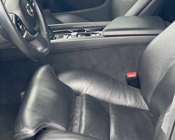 Черный Вольво B60, объемом двигателя 1.97 л и пробегом 106 тыс. км за 23999 $, фото 13 на Automoto.ua