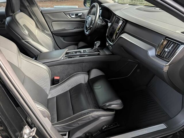 Черный Вольво B60, объемом двигателя 2 л и пробегом 35 тыс. км за 5500 $, фото 11 на Automoto.ua