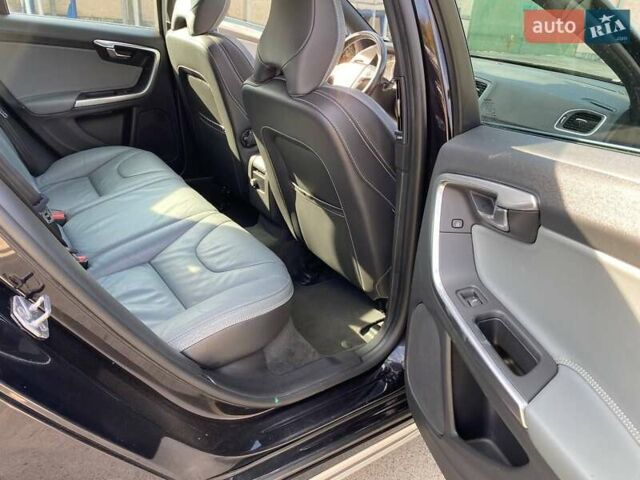 Коричневый Вольво B60, объемом двигателя 2.4 л и пробегом 261 тыс. км за 14999 $, фото 12 на Automoto.ua