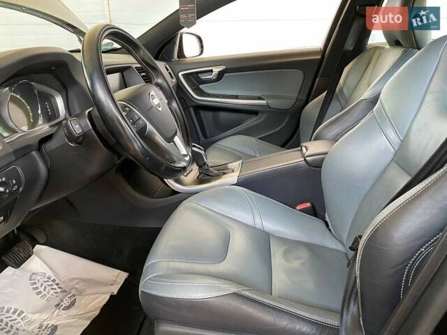 Коричневый Вольво B60, объемом двигателя 2.4 л и пробегом 262 тыс. км за 14800 $, фото 58 на Automoto.ua