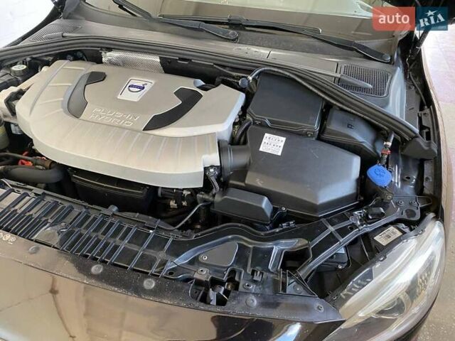 Коричневый Вольво B60, объемом двигателя 2.4 л и пробегом 262 тыс. км за 14800 $, фото 59 на Automoto.ua