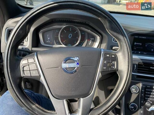 Коричневый Вольво B60, объемом двигателя 2.4 л и пробегом 261 тыс. км за 14999 $, фото 19 на Automoto.ua