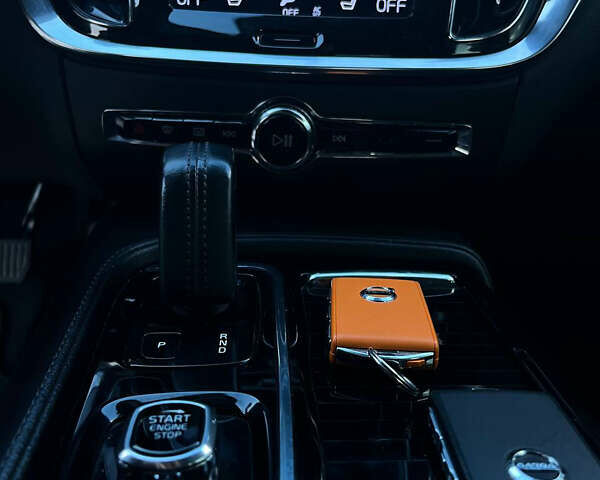 Коричневий Вольво B60, об'ємом двигуна 1.97 л та пробігом 158 тис. км за 32500 $, фото 17 на Automoto.ua