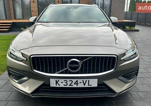 Вольво B60 2021 в Ровно на Automoto.ua Коричневый Вольво B60, объемом двигателя 1.97 л и пробегом 129 тыс. км за 26200 $, фото 2 на Automoto.ua