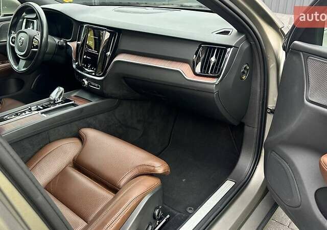 Вольво B60 2021 в Ровно на Automoto.ua Коричневый Вольво B60, объемом двигателя 1.97 л и пробегом 129 тыс. км за 26200 $, фото 9 на Automoto.ua