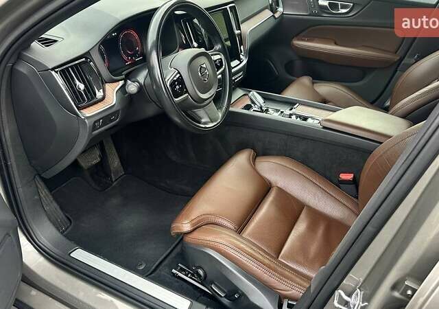 Коричневий Вольво B60, об'ємом двигуна 1.97 л та пробігом 129 тис. км за 26200 $, фото 9 на Automoto.ua